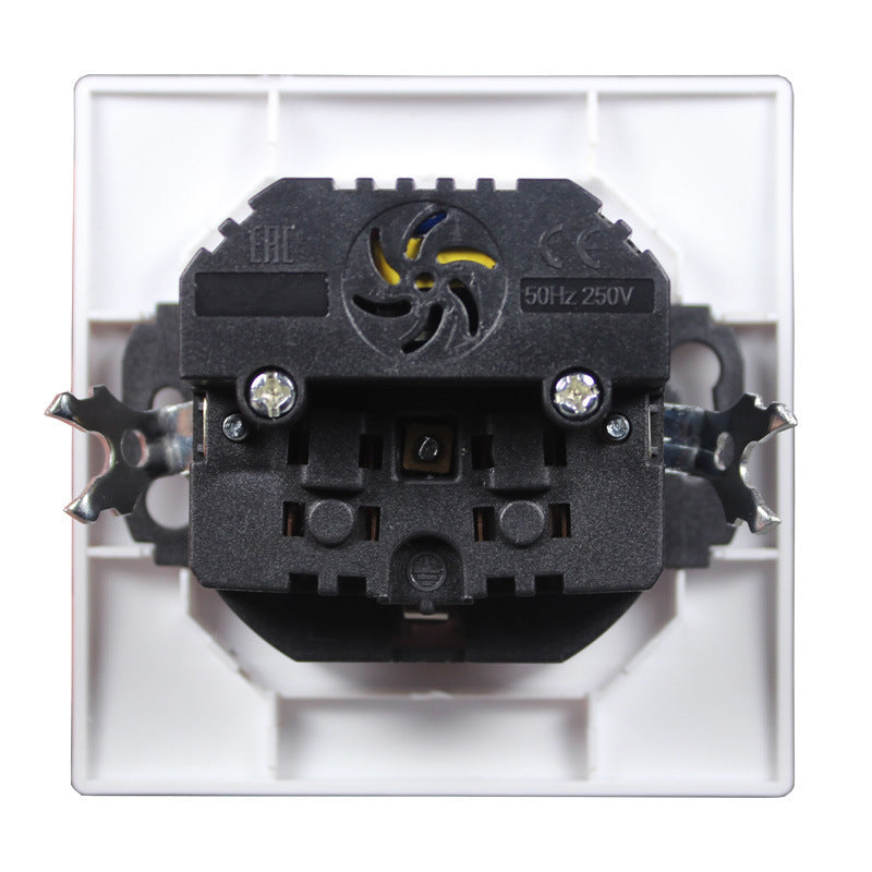 Wand-USB-Steckdose im europäischen Stil